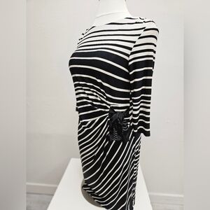 NORTHSTYLE Black and White Stripws Dress 16P NO WRINKLE